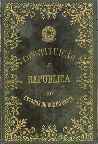 Capa da primeira Constituição do Brasil, promulgada no dia 24 de fevereiro de 1891.