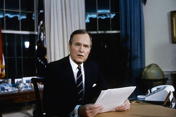 George Bush, presidente norte-americano durante a Guerra do Golfo.