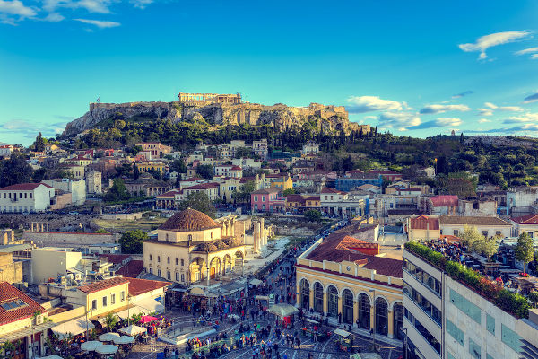 Entre 430-427 a.C., a cidade de Atenas sofreu com uma doença desconhecida que, acredita-se, causou a morte de até 35% da população.