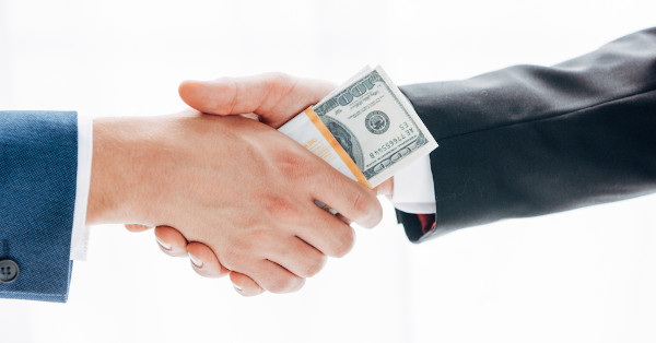A prática da corrupção é uma forma de quebra dos parâmetros de ação estabelecidos pela ética.