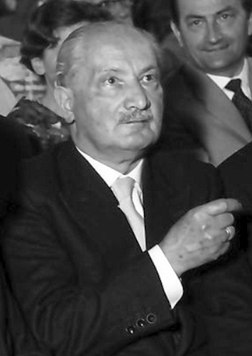 Martin Heidegger influenciou o existencialismo e a hermenêutica. 