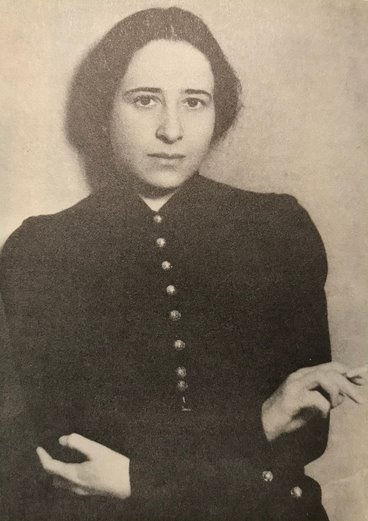 Hannah Arendt &eacute; um grande nome nos estudos da filosofia pol&iacute;tica.