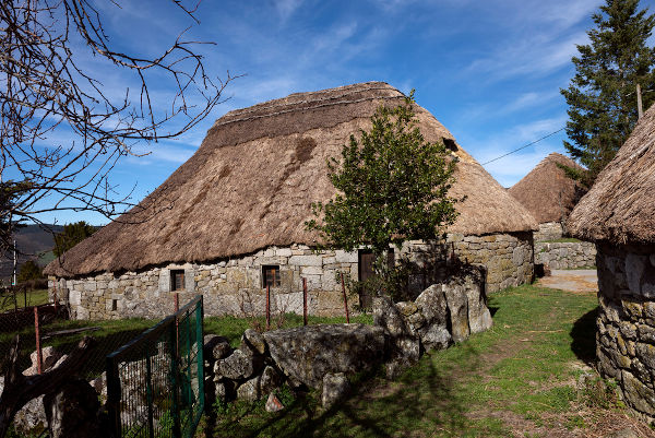 Modelo que replica como eram as casas construídas pelos celtas.