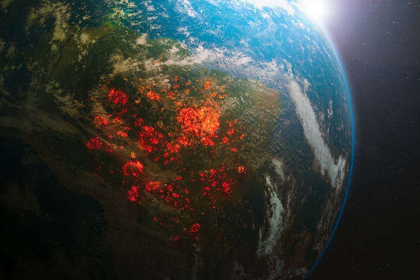 Vista do espaço mostrando queimadas na Amazônia.