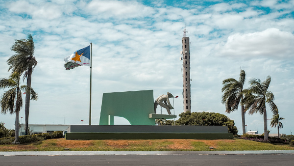 Monumento ao Garimpo em Boa Vista, capital roraimense.