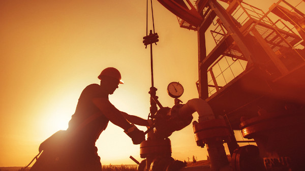 A geração de empregos é uma das grandes contribuições da Petrobras.