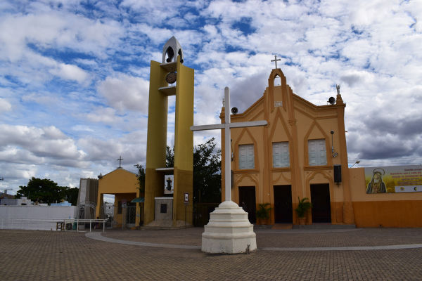 Capela de Nossa Senhora do Perpétuo Socorro, em Juazeiro do Norte, onde foram enterrados os restos mortais de padre Cícero.