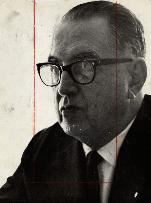 “Malba Tahan” era o pseudônimo de Júlio César de Mello e Souza.