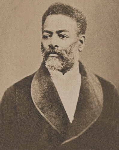 Luís Gama foi um abolicionista radical, e usou suas posições como rábula e jornalista para lutar contra a escravidão no Brasil.