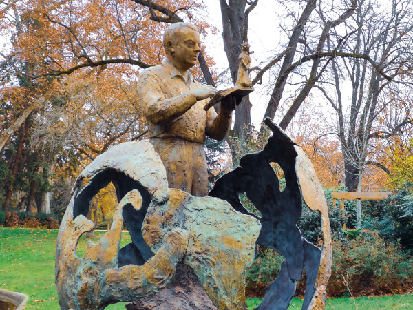 Escultura de Antoine de Saint-Exupéry, no Jardin Royal, em Toulouse.