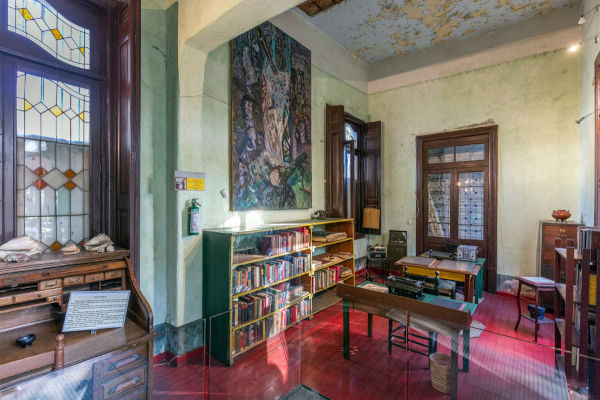 Interior de uma das casas em que Trotsky residiu no México.