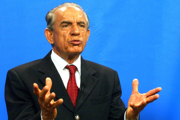 Iris Rezende participa de debate nas eleições de 2004 para prefeito de Goiânia [1]