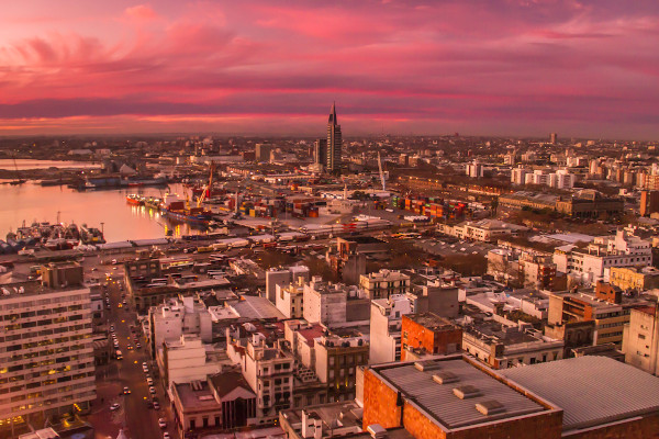 Vista da cidade de Montevidéu, capital do Uruguai.
