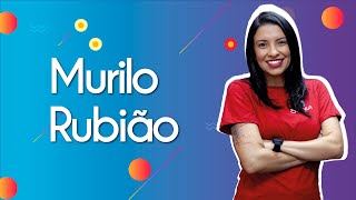 "Murilo Rubião" escrito sobre fundo azul ao lado da imagem da professora