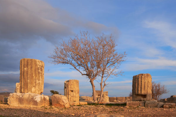 Ruínas de um templo dedicado a Afrodite em Pafos, cidade litorânea do Chipre.
