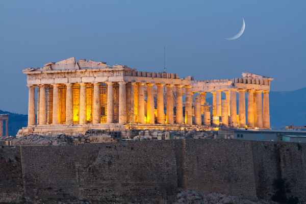  Templo Parthenon na colina da Acrópole, em Atenas, na Grécia.