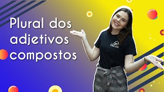 Professora ao lado do texto"Plural dos adjetivos compostos".