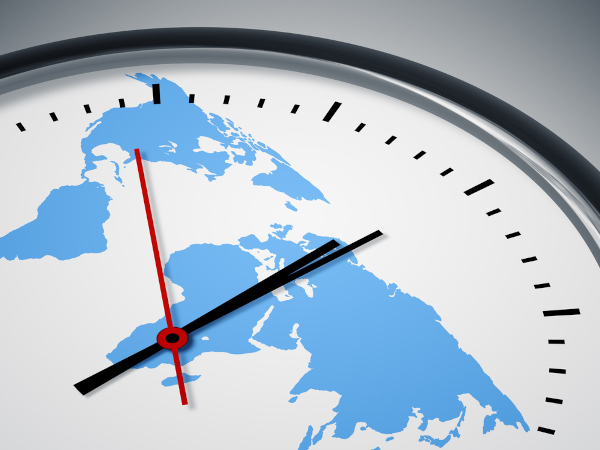 A Linha Internacional de Data demarca o limite entre os dias, padronizando assim os calendários em todo o mundo.