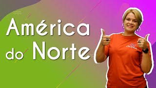 "América do Norte" escrito sobre fundo colorido ao lado da imagem da professora