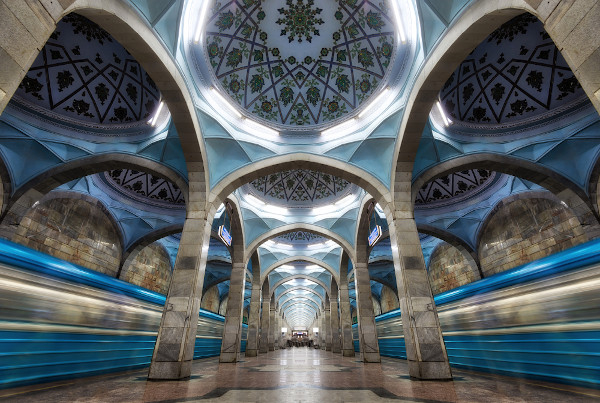 Estação de metrô em Tashkent, capital do Uzbequistão. [1]
