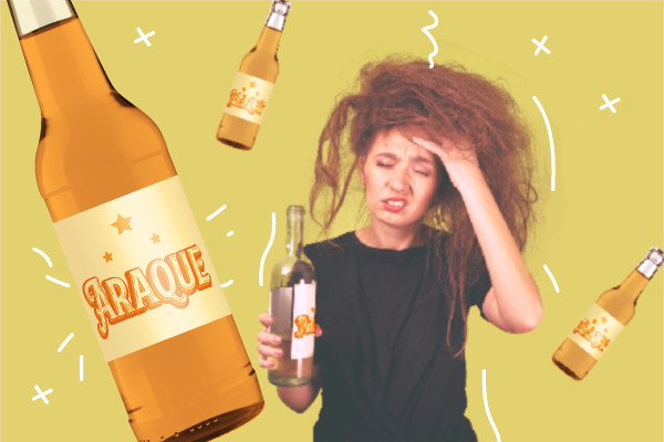 Mulher bêbada segurando uma garrafa onde se lê "araque".