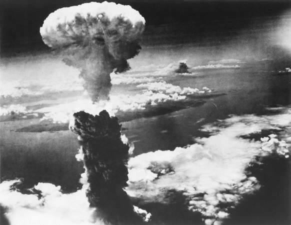 Bomba nuclear detonada sobre a cidade de Hiroshima, Japão, durante a Segunda Guerra Mundial.