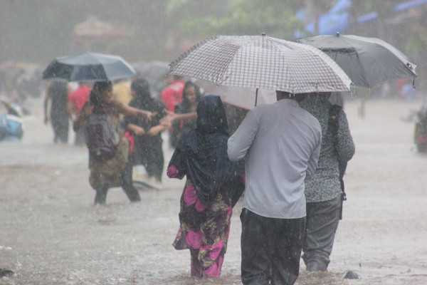 Consequências do clima tropical de monções, um dos vários climas do mundo.