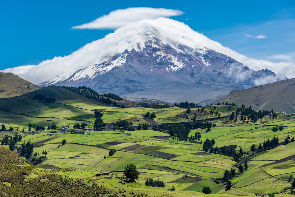 Vista do Monte Chimborazo, montanha mais elevada do Equador.