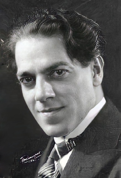 Retrato do maestro Heitor Villa-Lobos, um dos artistas que participaram da Semana de Arte Moderna de 1922.