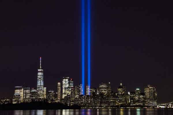Tributo em Luz, no World Trade Center, representando as torres destruídas em 11 de setembro de 2001.