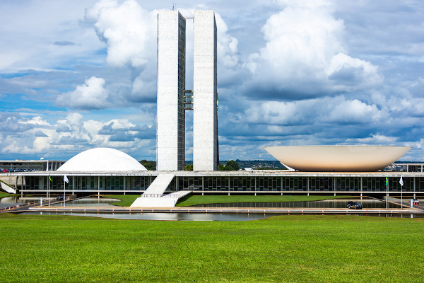 Vista do Congresso Nacional, onde se reúnem os parlamentares brasileiros.