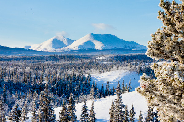 Montanhas no Canadá, região de ocorrência do clima subpolar (ou subártico), um dos 11 tipos de clima que existem no mundo.