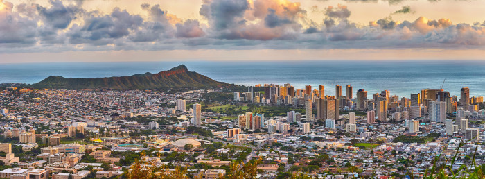 Horizonte de Honolulu, capital e maior cidade do estado do Havaí.