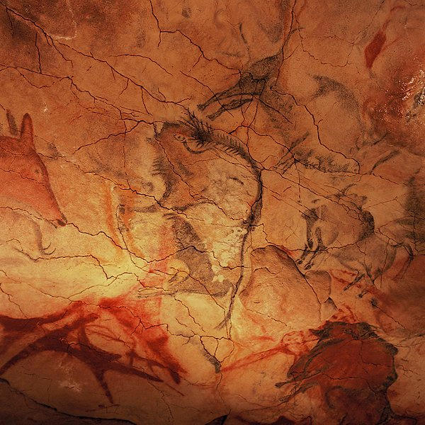 A Caverna de Altamira, na Espanha, é um exemplo de arte na Pré-História, um dos períodos da história da arte.