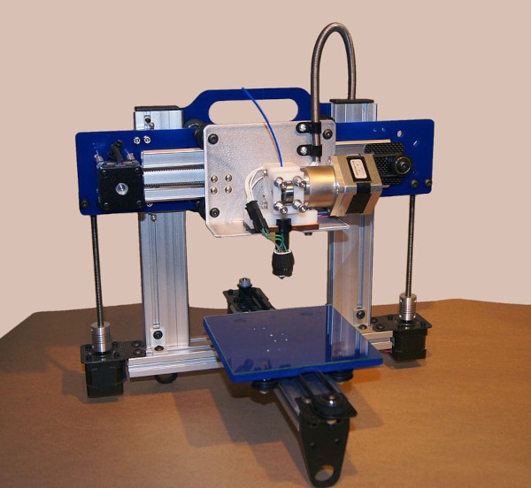 Exemplo de máquina de impressão 3D, uma técnica de fabricação ligada à maquinofatura na atualidade.