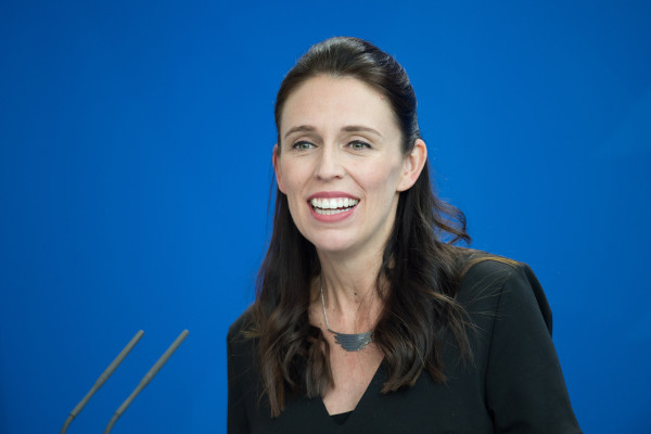Jacinda Ardern, exemplo da importância das mulheres na política.