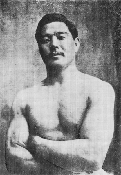 Fotografia de Mitsuyo Maeda, um dos pioneiros do judô no Brasil. 