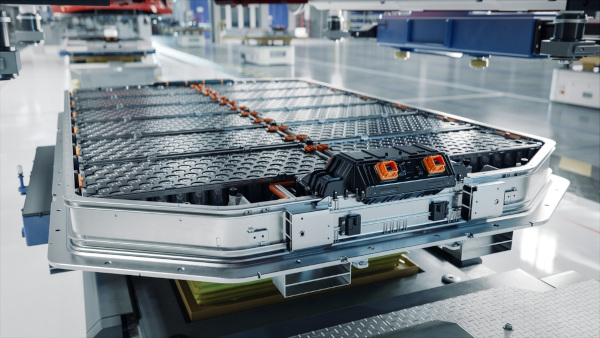 Desenvolvimento de bateria para veículos automotores, uma alusão à eletroquímica, uma das principais áreas da Físico-Química.