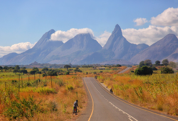 Estrada em Moçambique.