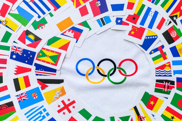 Anéis olímpicos, símbolo olímpico que representa os cinco continentes que participam dos Jogos Olímpicos de Verão.