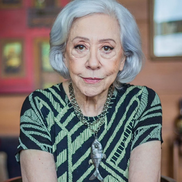 Fotografia de Fernanda Montenegro, uma das maiores atrizes da televisão brasileira.