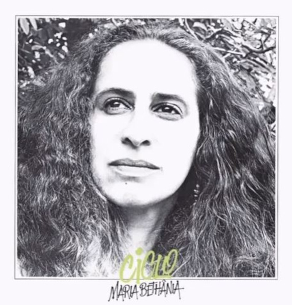 Capa do álbum “Ciclo de Maria Bethânia” com sua foto em preto e branco.
