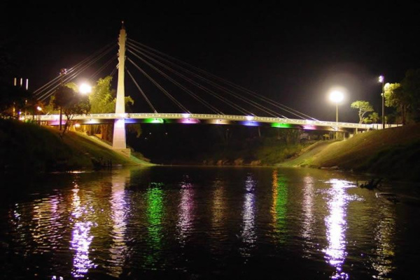 Ponte entre as cidades de Cobija, na Bolívia, um dos países que fazem fronteira com o Brasil, e Brasileia, no Acre.