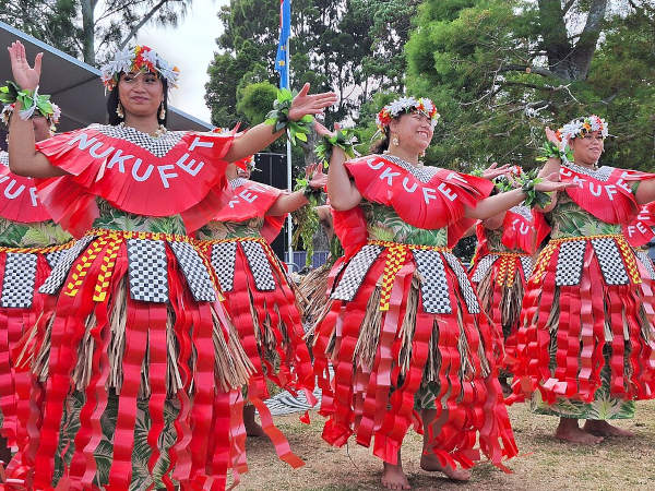 Performance cultural em Tuvalu.