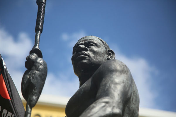 Estátua de Zumbi dos Palmares. 
