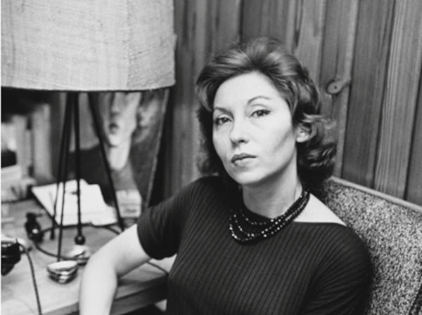 Fotografia de Clarice Lispector, parte importante da história da literatura brasileira.