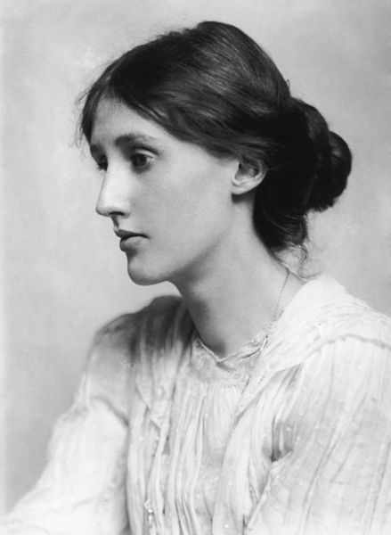 Fotografia de Virginia Woolf, importante nome da história da literatura.
