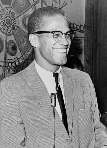 Fotografia de Malcolm X, um importante ativista antirracista dos Estados Unidos. 