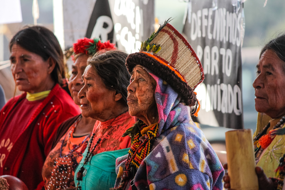 Indígenas guaranis em registro feito em Mato Grosso do Sul. 