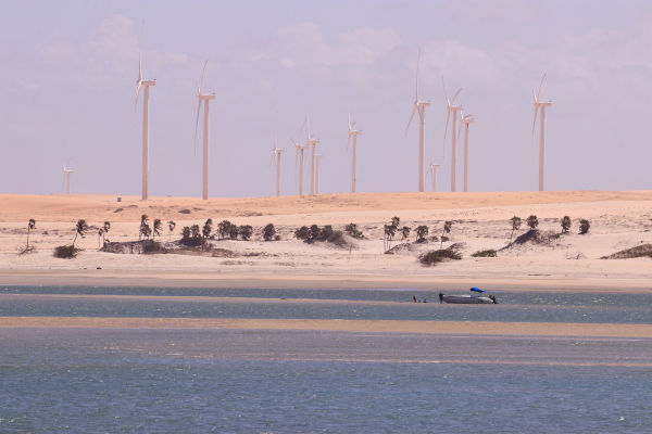 Vista do Rio Jaguaribe, o maior rio intermitente do mundo.